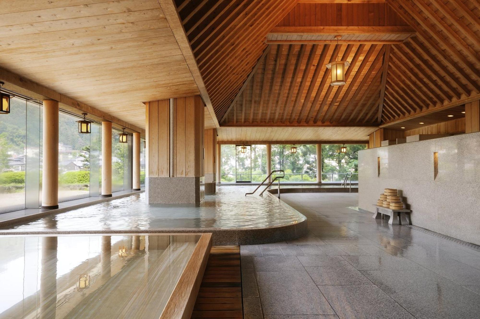 Suimeikan Gero Instalações foto The interior of the Hōshika Onsen